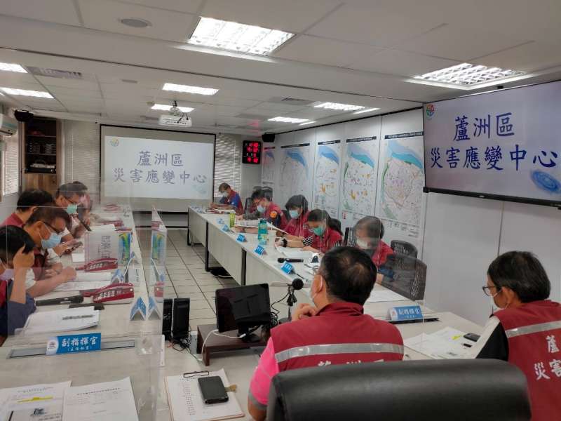 1.指揮官聽取各編組整備情形