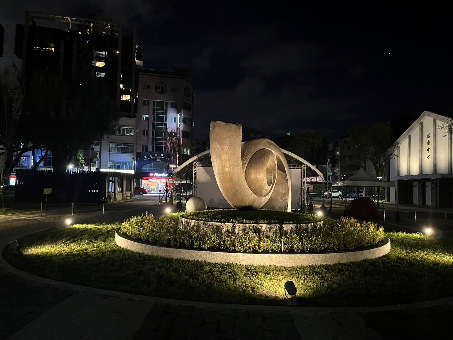 7.空大竣工後夜景照
