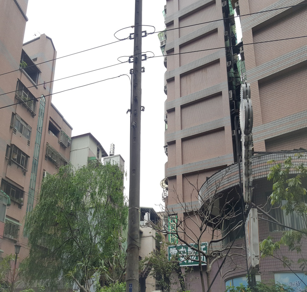兵役小博士(開啟電子郵件功能) 蘆洲區永樂街38巷38號前纜線清整後