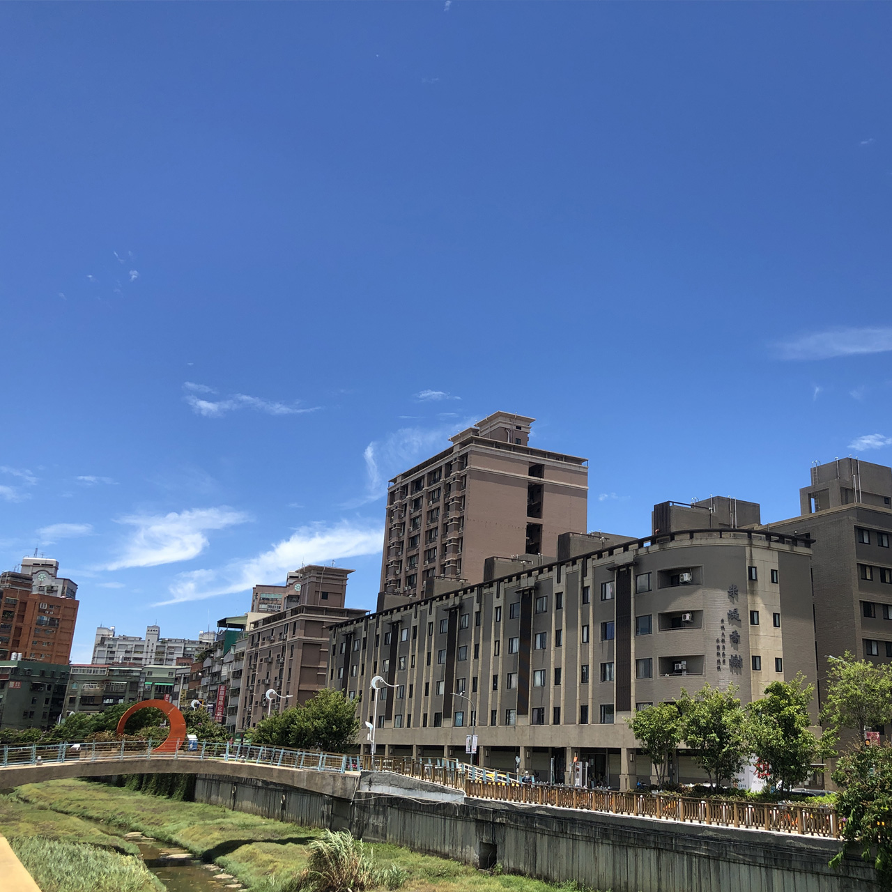 要拆除的21及22號高壓電塔.jpg 高壓電塔拆除後景象